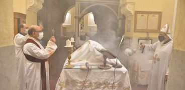 الكنائس تقيم القداسات غدا بمناسبة "عيد النيروز"