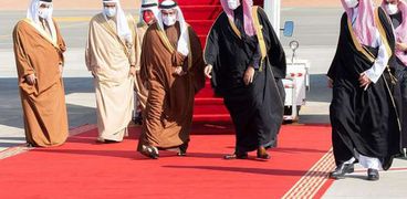 استقبال الوفود المشاركة في القمة الخليجية