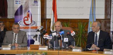 محافظو القاهرة والجيزة والقليوبية خلال المؤتمر