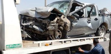 بالأسماء..إصابة 6 اشخاص في انقلاب سيارة ملاكي بصحراوي سوهاج
