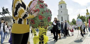 .. واحتفالات بالبيض الملون فى أوكرانيا