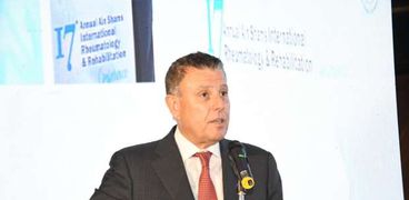 الدكتور محمود المتيني ، رئيس جامعة عين شمس