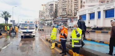 أمطار وسيول تضرب محافظة الإسكندرية