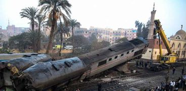 جانب من حادث تصادم قطاري الإسكندرية