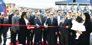 افتتاح أول محطة لتموين السيارات بالغاز والوقود والكهرباء فى بورسعيد