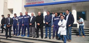 رئيس النادي الأهلي يزور مركز مجدي يعقوب لأمراض القلب