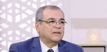 الدكتور مدحت يوسف، نائب رئيس هيئة البترول الأسبق