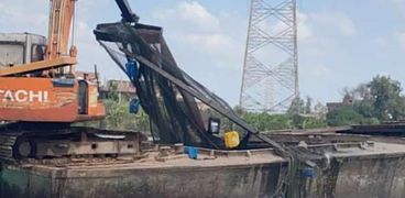 إزالة تعديات على نهر النيل