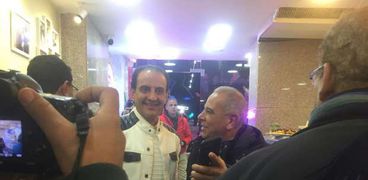 طارق علام في افتتاح محل جزارة والد محمد صلاح