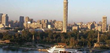 محافظ القاهرة: تشكيل فرق لمراقبة العمل بالشوارع التي تم تطويرها