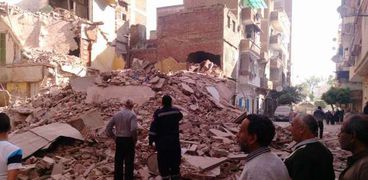 سقوط 3 عقارات بحي وسط الإسكندرية