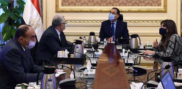 رئيس الوزراء دكتور مصطفى مدبولي في اجتماع مع وزير الزراعية