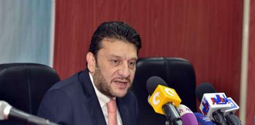 عمرو المنير نائب وزير المالية