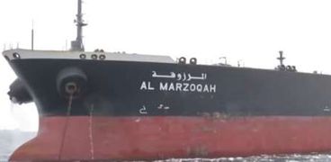 بالفيديو| إحدى سفن الشحن بعد تعرضها للتخريب في خليج عمان