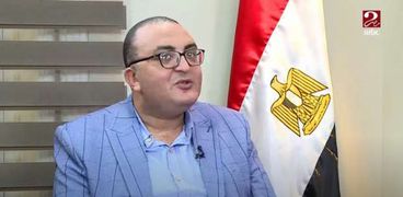 عمرو عزت مرشح تنسيقية شباب الأحزاب والسياسيين عن حزب التجمع