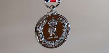 ميدالية تتويج تشارلز الثالث ملكا