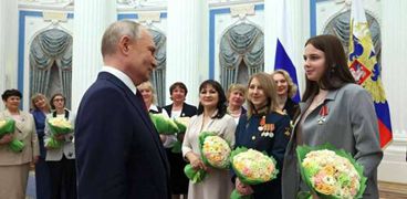 بوتين في اليوم العالمي للمرأة
