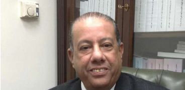 عبد العظيم حسين رئيس مصلحة الضرائب الجديدة