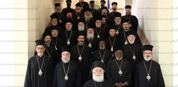 أعضاء المجمع المقدس للروم الأرثوذكس