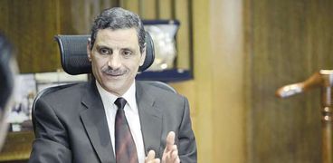 محمود منتصر نائب رئيس البنك الأهلى