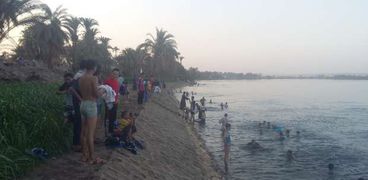 ضفاف نهر النيل تتحول لساحل شمالي بالمنيا