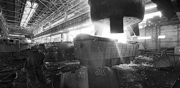 مصانع الحديد والصلب- ارشيفية
