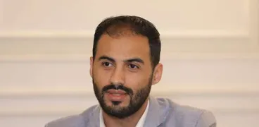 الدكتور جهاد أبو لحية، أستاذ القانون والنظم السياسية الفلسطيني