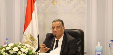 الدكتور محمود مسلم لجنة الثقافة والاعلام والسياحة والاثار بمجلس الشيوخ