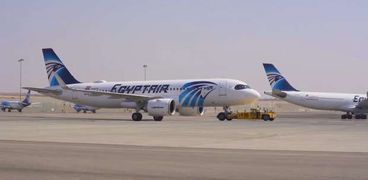 مطار برج العرب الدولي يستقبل 298 مصري عائدين من جدة.. وينتظر وصول رحلة أخرى خلال دقائق