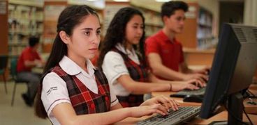 «التعليم» تعلن تعليمات جديدة لامتحانات الدبلومة الأمريكية 2021