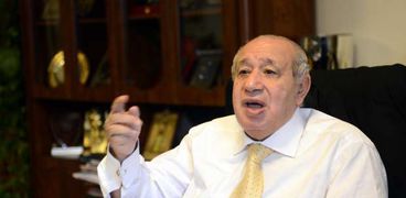 الدكتور محمد أبوشادى، وزير التموين والتجارة الداخلية الأسبق