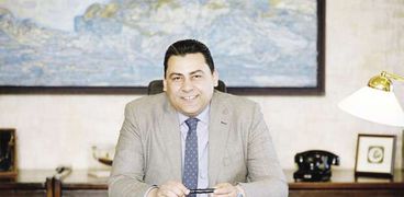 المهندس عادل حامد، العضو المنتدب والرئيس التنفيذى للشركة المصرية للاتصالات