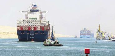 قناة السويس تقدم للسفن وقتاً أقصر للمرور وبأسعار أقل