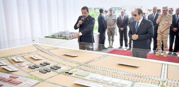 الرئيس السيسى يستمع لشرح حول مشروع مستقبل مصر للتنمية المستدامة