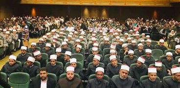 تكريم أوائل معهد العلوم الإسلامية