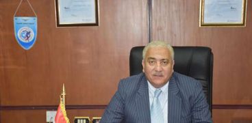الدكتور أحمد بيومي رئيس جامعة السادات