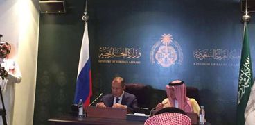 الجبير ولافروف في المؤتمر الصحفي في جدة