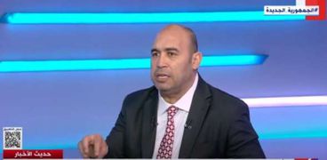 الإعلامي والكاتب الصحفي أحمد الخطيب