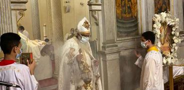 القداس الإلهي في الكاتدرائية المرقسية بالإسكندرية - أرشيفية
