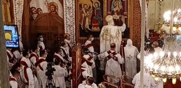 البابا تواضروس يدشن كنيسة القديسين