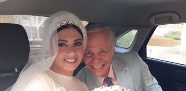 الفنان محمود عامر وزوجته