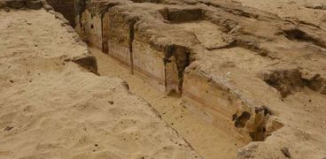 المصطبة التتى تم إكتشافها اليوم  بدهشور والتى تعود لعصر الدولة القديمة