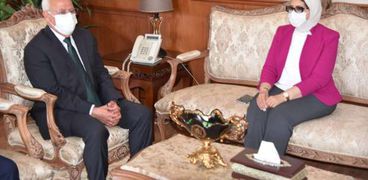 وزيرة الصحة مع محافظ بورسعيد