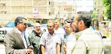 أهالي قرية أبو عطوة طالبوا مدير الأمن الإلتقاء بهم فذهب إليهم "كلي إذن صاغية".