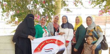 جانب من فعاليات مبادرة صحة المرأة التى ينفذها حزب الحرية بمطروح وصحة مطروح