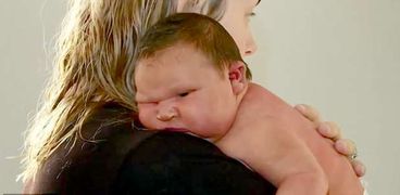 بلغ وزن الطفلة "ريمي" عند ولادتها حوالي 6 كيلوجرام