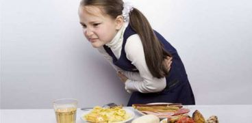 أعراض التسمم الغذائي - تعبيرية