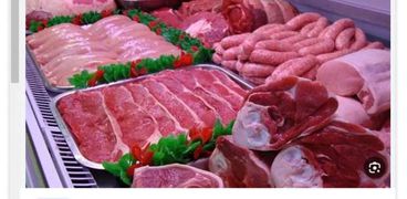 اللحوم في مجمعات ومنافذ التموين