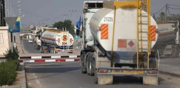 إرسال شاحنة وقود إلى غزة ودخولها من معبر رفح