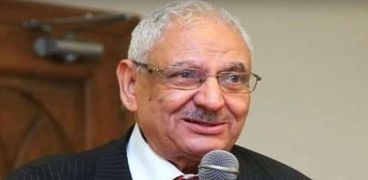 انتخاب المصري ثروت قادس نائبا لرئيس برلمان ولاية لانجن